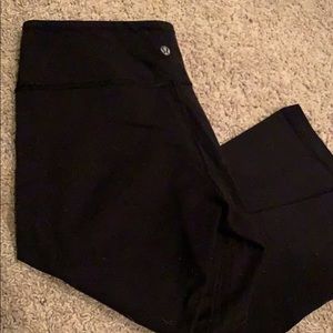 CROPPED LULULEMON WUNDER UNDERS MID RISE